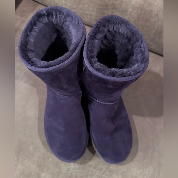 Ugg Classic Fur Lined Boots in Deep Purple 9 - Picture 2 of 7